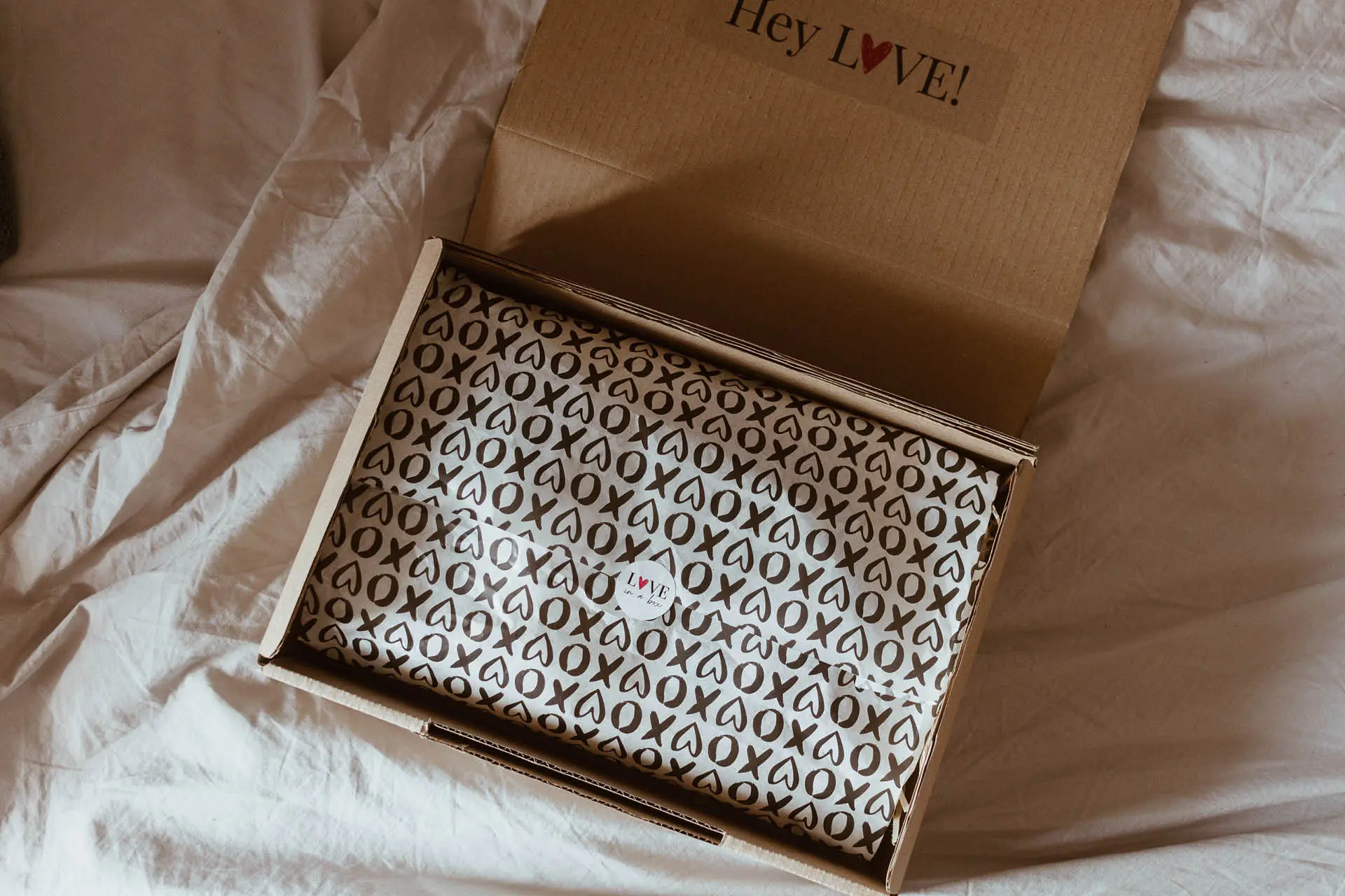 Why Is Luxury Packaging Important - How To Design Luxury Boxes & Bags For  Your Business